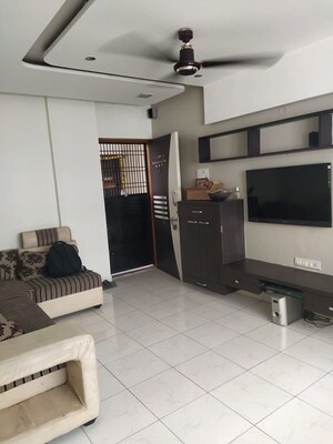 Kitchen in 2 BHK Apartment at Nirmiti Horizon, Aundh – for Rent