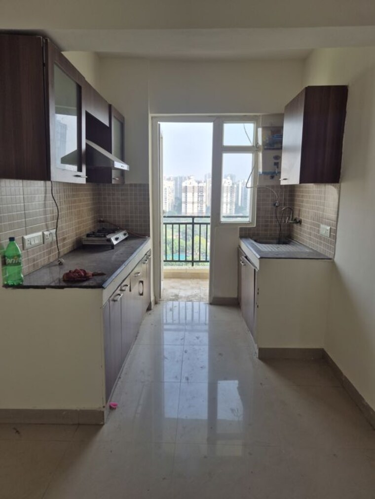 Kitchen, sethi-max-royale 2 Bedroom 895 Sq.Ft. Apartment In Sector 76 Noida 10689272