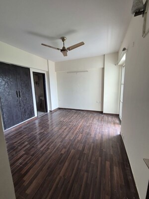 2.5 BHK Apartment For Rent in Sethi Max Royale, Sector 76