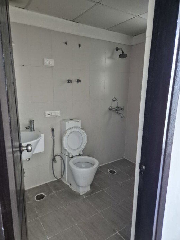 undefined, aditya-celebrity-homes 3 Bedroom 1445 Sq.Ft. Apartment In Sector 76 Noida 10689287