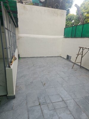 Room in 2 BHK Builder Floor at Sector 19 – for Rent