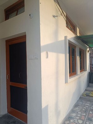 Building Lobby in 2 BHK Builder Floor at Sector 19 – for Rent