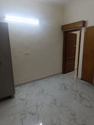 Room in 2 BHK Builder Floor at Sector 19 – for Rent