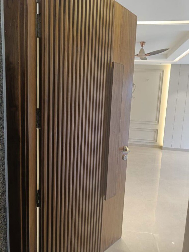 Balcony, sector 14 2 Bedroom 947 Sq.Ft. Independent House In Sector 14 Gurgaon 10689332