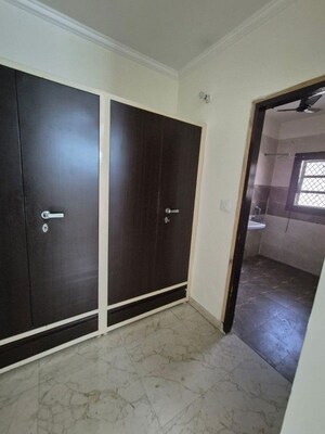 Room in 2 BHK Independent House at Sector 14 – for Rent