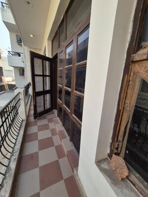 Balcony in 2 BHK Independent House at Sector 14 – for Rent