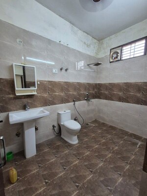 Team Area in 2 BHK Independent House at Sector 14 – for Rent