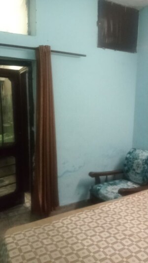Living Room in 2 BHK Independent House at Sector 37 – for Rent