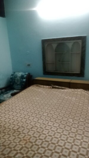 Room in 2 BHK Independent House at Sector 37 – for Rent