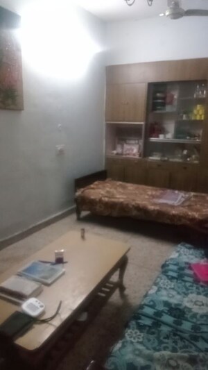 Living Room in 2 BHK Independent House at Sector 37 – for Rent