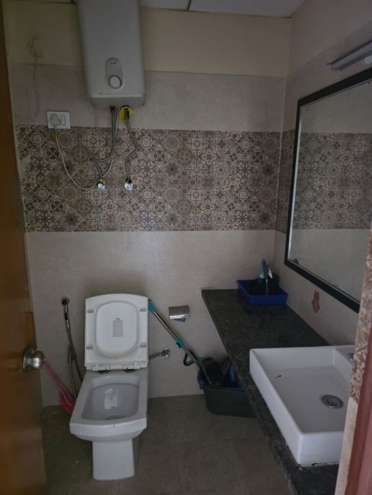 Bathroom, paramount-golfforeste Studio 435 Sq.Ft. Apartment In Zeta I Greater Noida Greater Noida 10689347
