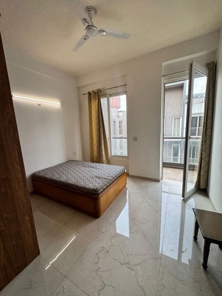 Living Room, smart-world-orchard 3 Bedroom 1630 Sq.Ft. Builder Floor In Sector 61 Gurgaon 10689309