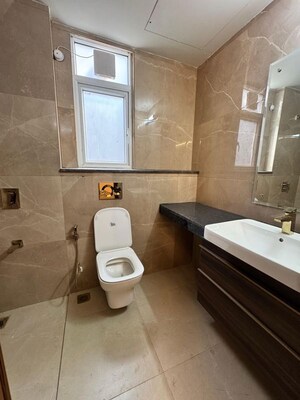 Bathroom in 3 BHK Builder Floor at Smart World Orchard, Sector 61 – for Rent