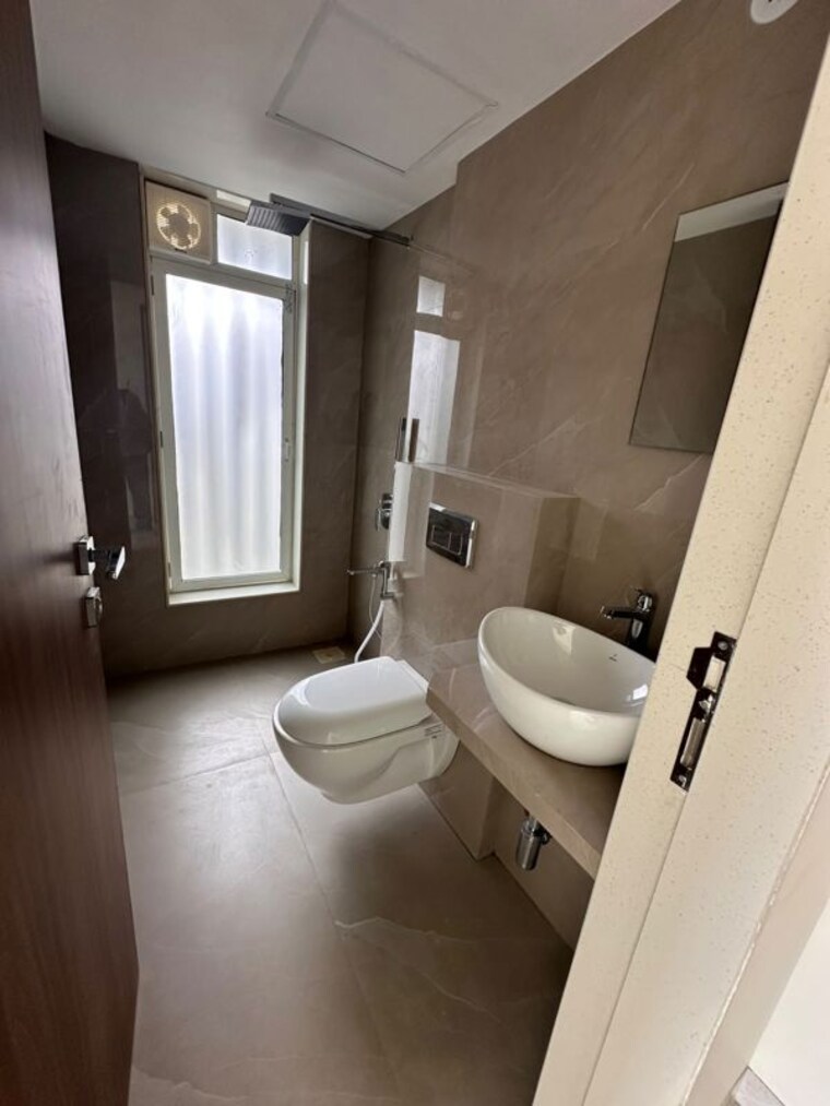 Bathroom, kalpataru-radiance 3 Bedroom 1032 Sq.Ft. Apartment In Goregaon West Mumbai 10689378