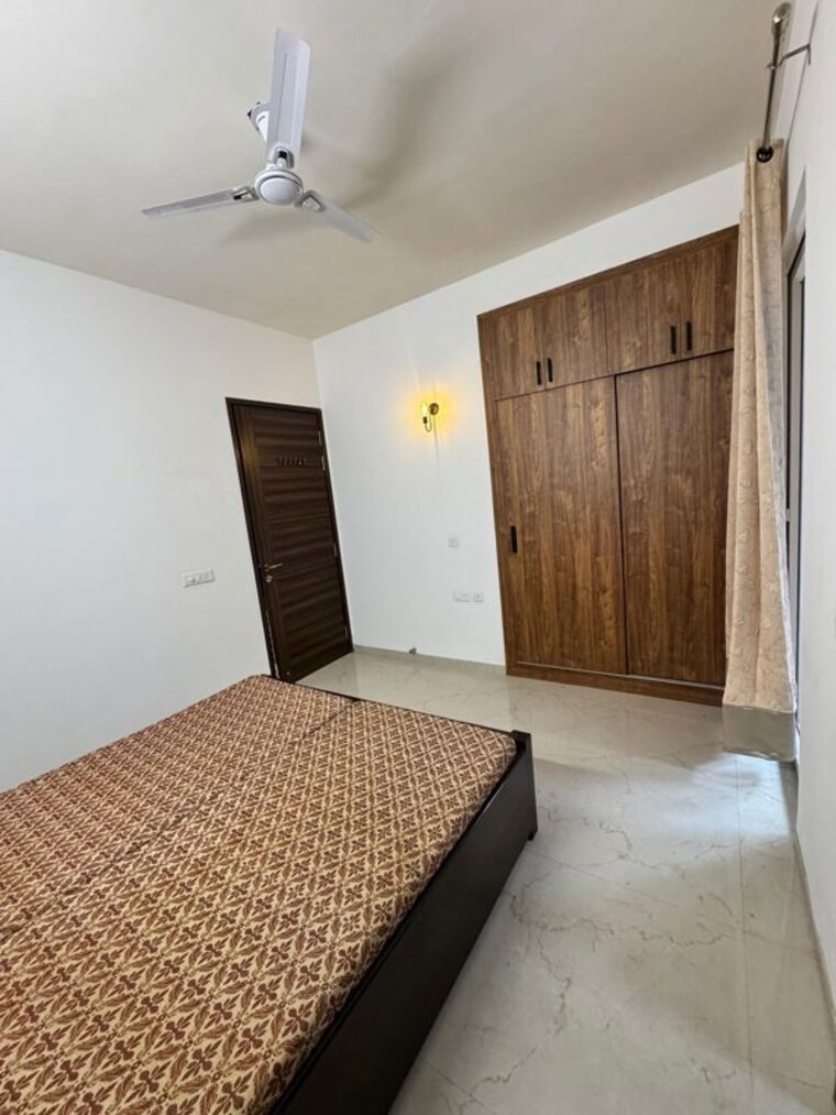 Bedroom, smart-world-orchard 3 Bedroom 1630 Sq.Ft. Builder Floor In Sector 61 Gurgaon 10689304