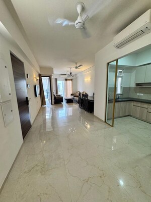 Parking in 3 BHK Builder Floor at Smart World Orchard, Sector 61 – for Rent