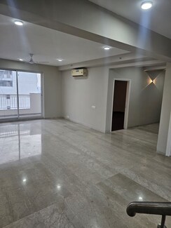 5 BHK +Penthouse For Sale in Bestech Park View Spa