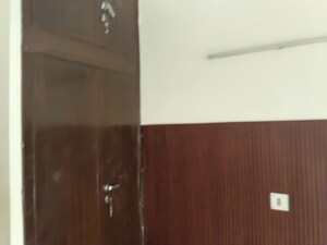 Furnished Amenities in 3 BHK Villa at Sushant Lok I – for Rent