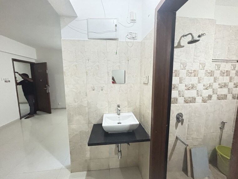 Bathroom, kolte-patil-life-republic 2 Bedroom 650 Sq.Ft. Apartment In Hinjewadi Pune 10689411