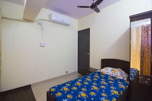 Bedroom in  Pg at Right Channel Trishul Heights, Kandivali West – for Rent
