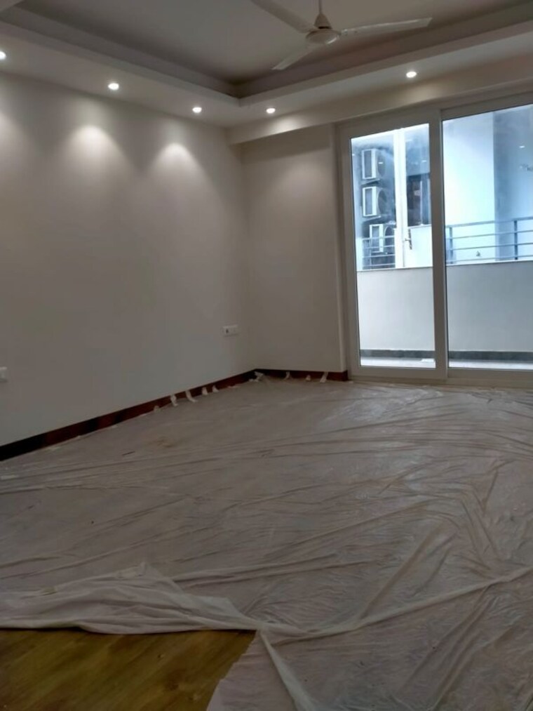 Room, sector 43 3 Bedroom 1935 Sq.Ft. Builder Floor In Sector 43 Gurgaon 10689435