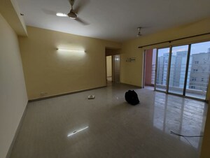 Room in 2 BHK Apartment at Paras Tierea, Sector 137 – for Sale