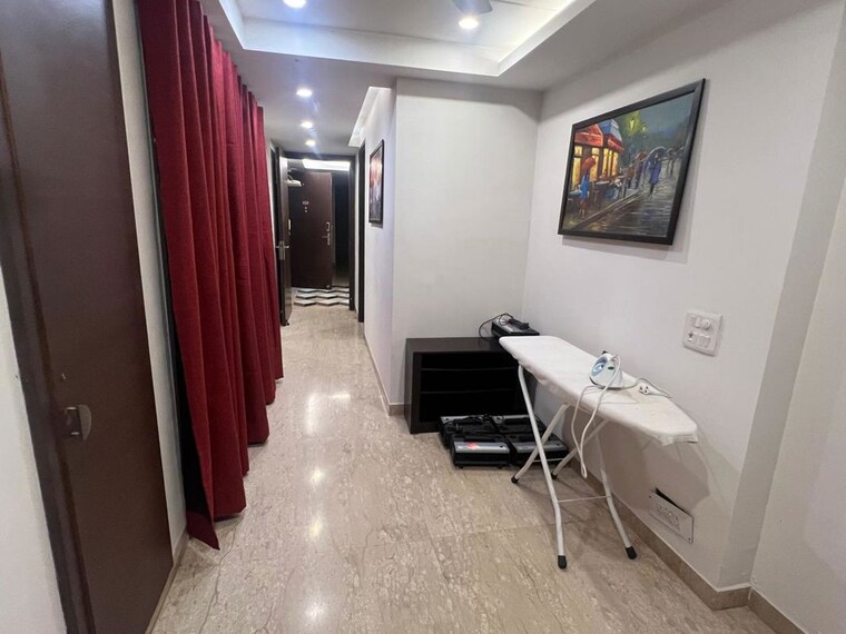 Living Room, greater kailash i 4 Bedroom 300 Sq.Yd. Builder Floor In Greater Kailash I Delhi 10689468