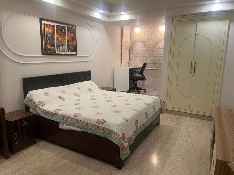 Bedroom, greater kailash i 4 Bedroom 300 Sq.Yd. Builder Floor In Greater Kailash I Delhi 10689468