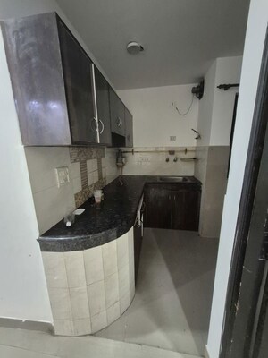 Kitchen in 1.5 BHK Builder Floor at Mayur Vihar – for Rent