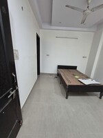 1.5 BHK +  400 Sq.Ft. Builder Floor in Mayur Vihar
