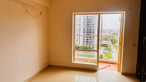 Room in 3.5 BHK Apartment at Shiv Sai Ozone Park, Sector 86 – for Rent