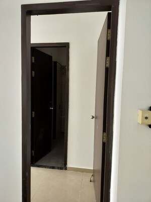 3 BHK Apartment – Entrance View at Amanora Future Towers, Hadapsar - for Sale