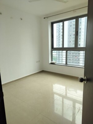 Room in 3 BHK Apartment at Amanora Future Towers, Hadapsar – for Sale