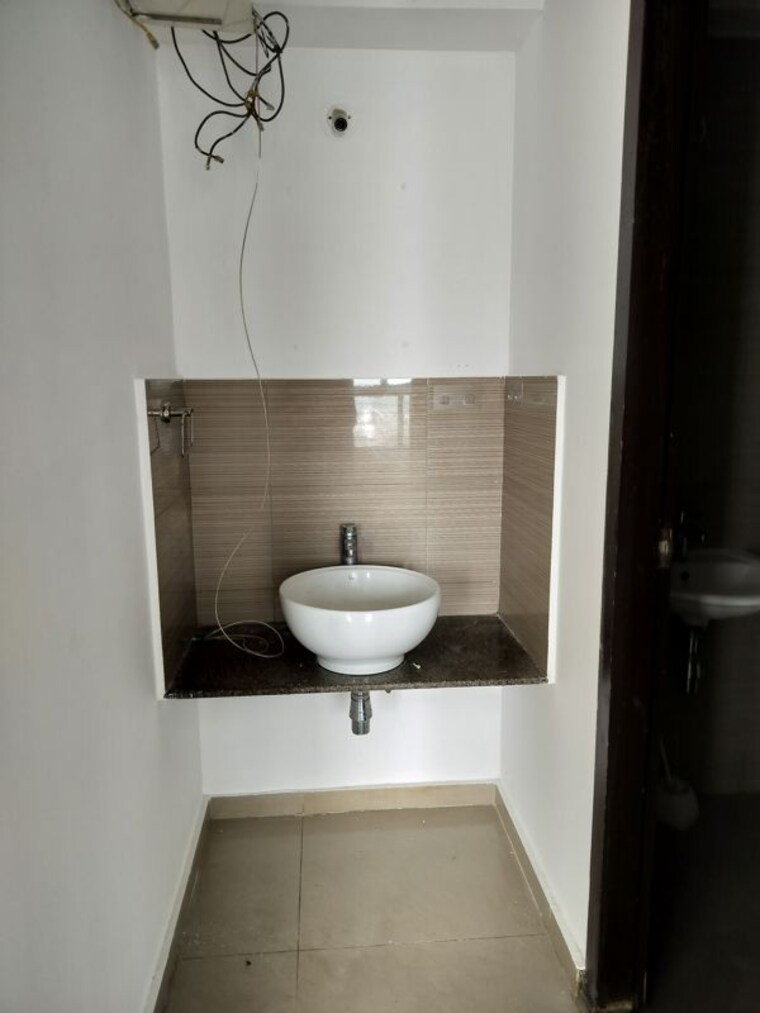 Bathroom, amanora-future-towers 3 Bedroom 1580 Sq.Ft. Apartment In Hadapsar Pune 10689523