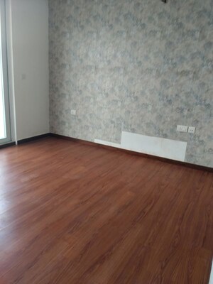 Room in 3 BHK Builder Floor at Sector 22 – for Rent