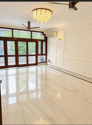 3 BHK Builder Floor For Rent in Pamposh Enclave