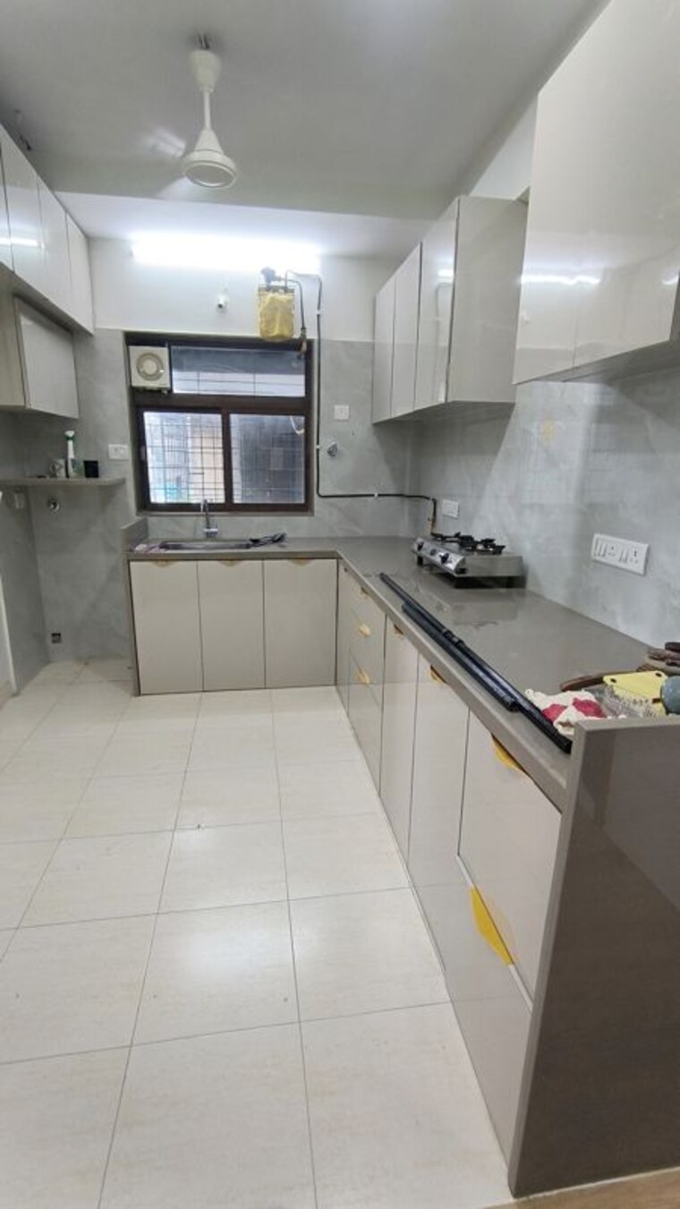 Kitchen, dadar west 2 Bedroom 750 Sq.Ft. Apartment In Dadar West Mumbai 10689595