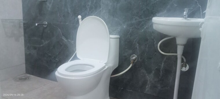 Bathroom, sree-sai-residency-whitefield 2 Bedroom 1180 Sq.Ft. Apartment In Whitefield Bangalore 10689025