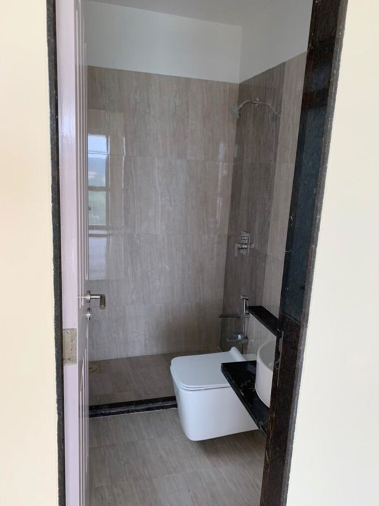 Bathroom, dgs-sheetal-ekta 2 Bedroom 615 Sq.Ft. Apartment In Malad East Mumbai 10689623