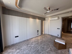 3 BHK Builder Floor For Rent in Sector 21