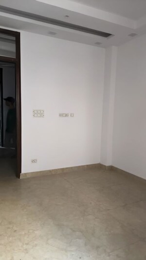 1 BHK Builder Floor For Rent in Govindpuri