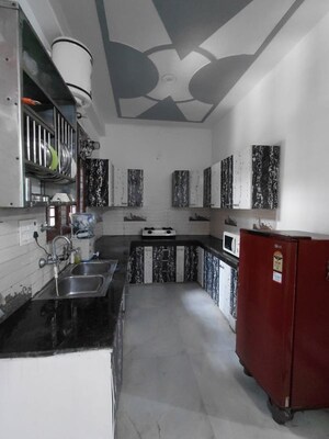 Kitchen in 1.5 BHK Builder Floor at Hong Kong Bazaar, Sector 57 – for Rent