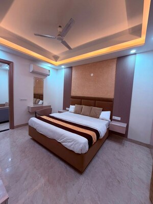 Bedroom in 1 BHK Builder Floor at Sector 46 – for Rent