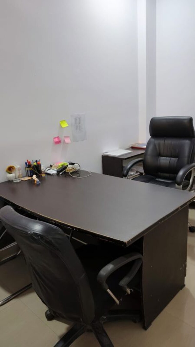 Team Area, vibhuti khand Commercial Office Space 450 Sq.Ft. In Vibhuti Khand Lucknow 10689674