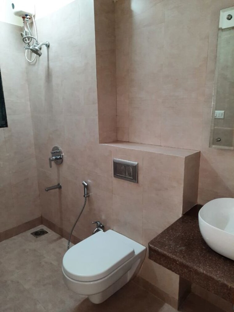 Bathroom, godrej-prime 2 Bedroom 761 Sq.Ft. Apartment In Chembur Mumbai 10689725