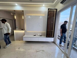 Living Room in 2.5 BHK Builder Floor at Smart World Gems, Sector 89 – for Sale