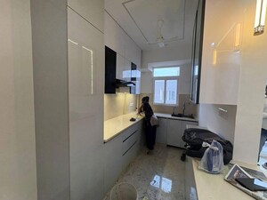 Kitchen in 2.5 BHK Builder Floor at Smart World Gems, Sector 89 – for Sale