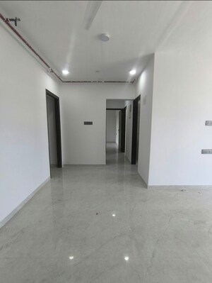 Room in 2 BHK Apartment at Alliance Abhimanyu, Malad West – for Rent