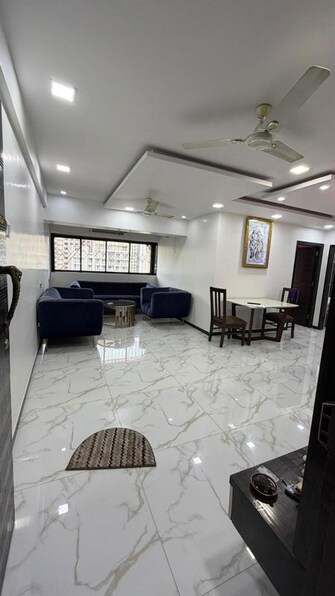 2 BHK 900 Sq.Ft. Apartment in Highland Annex