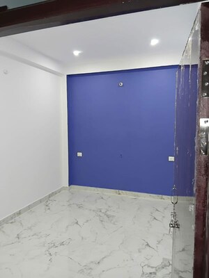 Room in 2 BHK Independent House at Gomti Nagar – for Rent